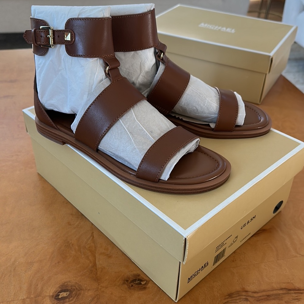 NIB Michael Kors Amos Flat Sandal - 8.5
